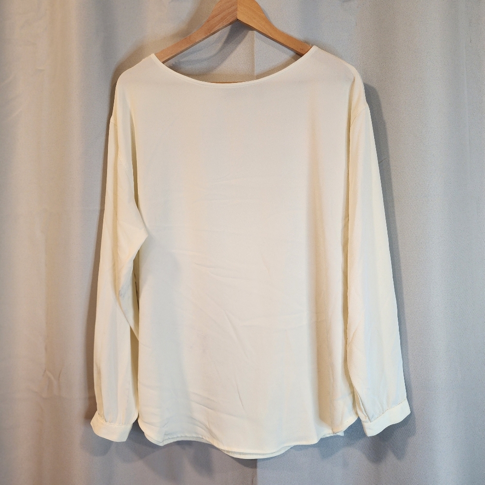LIZ CLAIBORNE Ivory Cream Crew Neck Long Cuffed Sleeve Pullover Blouse Womens 12